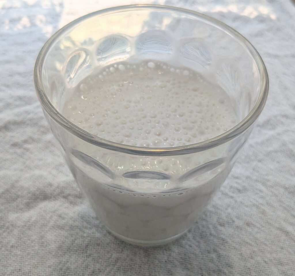 豆乳甘酒バナナスムージー